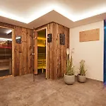 摩恒乡村酒店 3*
